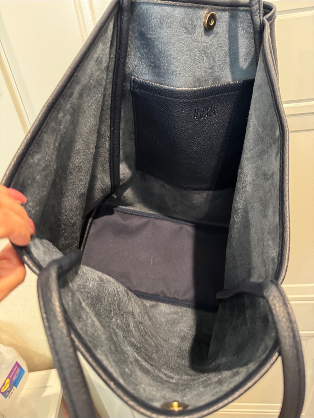 Everyday Black Pebbled Tote with Front Pocket - Picture 6 of 10